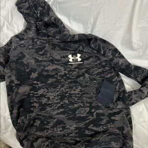 Under Armour Black and Gray Quilted Performance Sweater